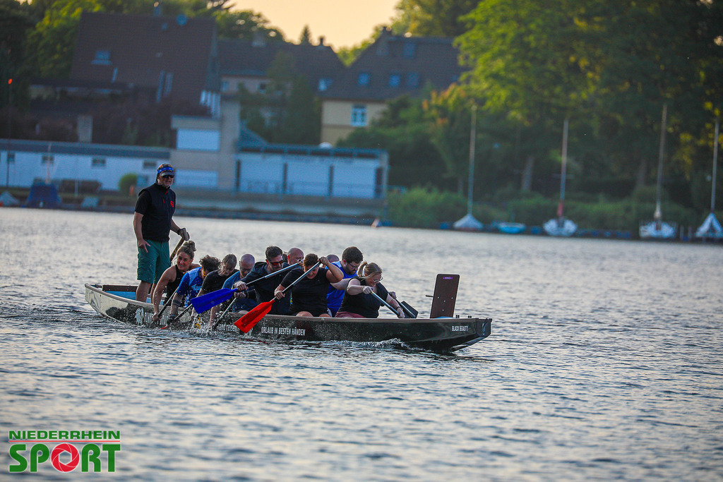 Drachenboot-Training_Wedau110625_035 | Bildergalerie von Sport-Ereignissen aber auch von weiteren spannenden Dingen - nicht nur vom Niederrhein. In Anlehnung an den bekannten Spruch von Hanns Dieter Hüsch heißt das Motto: "Niederrhein ist überall".  - Realisiert mit Pictrs.com