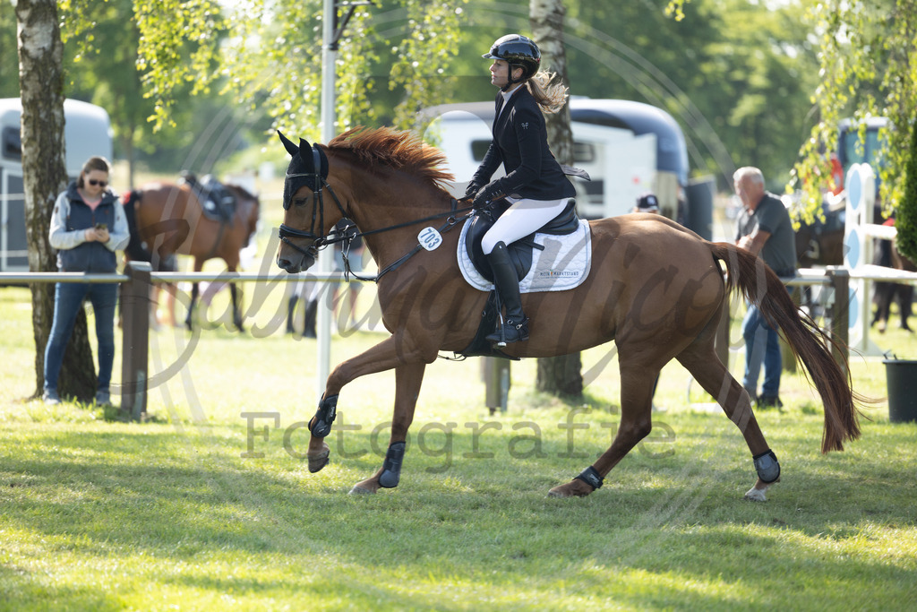 994A3688 | sabrinanicolaifotografie - Realisiert mit Pictrs.com