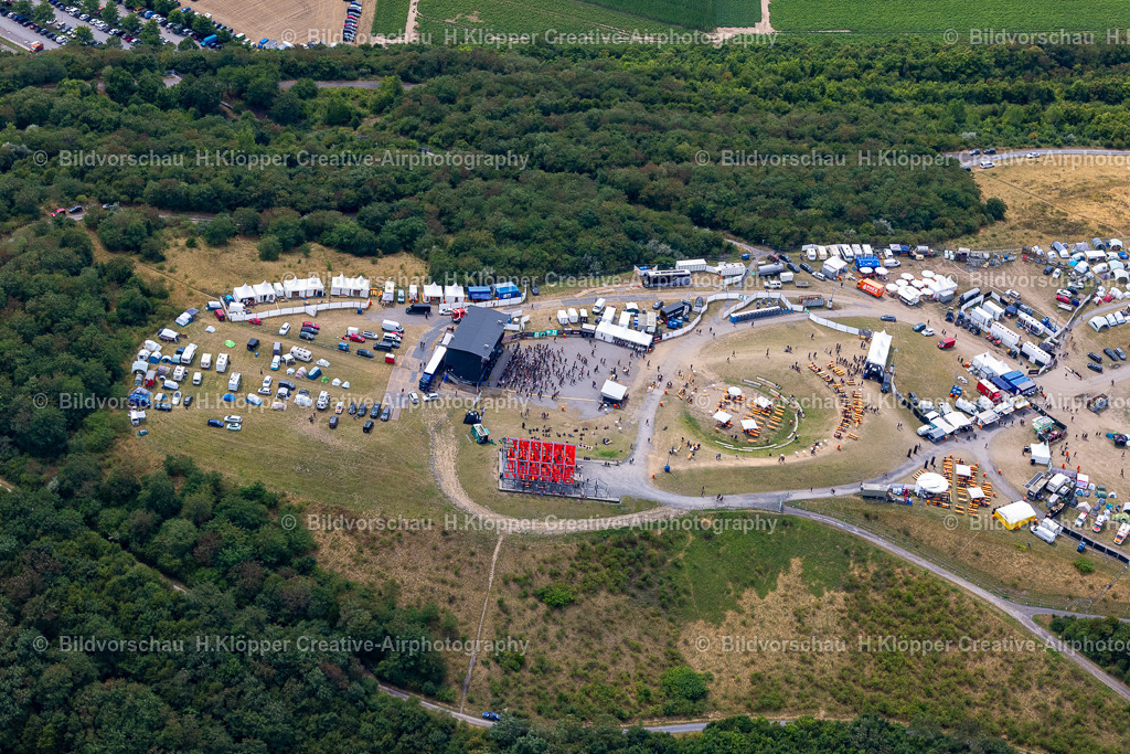 Lufbilder Neukirchen-Vlyn-5660 | Musik- Konzert " Dong Open Air " auf der Freilichtbühne in Neukirchen-Vluyn im Bundesland Nordrhein-Westfalen, Deutschland - Realisiert mit Pictrs.com