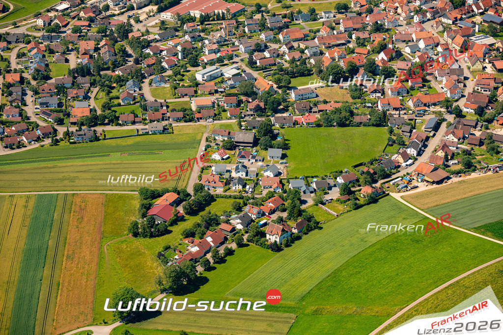 Das Luftbild zeigt : Kohlstetten Engstingen - Die Luftaufnahme wurde 2024 vom UL-Flugzeug aus erstellt ( keine Drohne ) - Hochauflösende Luftaufnahme - Für grossformatige Ausdrucke geeignet. Die Geschenkidee !Mit Lizenz und Bildrechte bestellbar