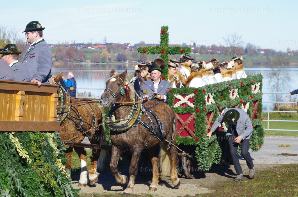 IMGP7621 | fotografiert von Axel PollmannLeonhardi Wallfahrt Benediktbeuern und Murnau, Fronleichnam, Fasching, Landschaft im Loisachtal und Benediktbeuern  - Realisiert mit Pictrs.com