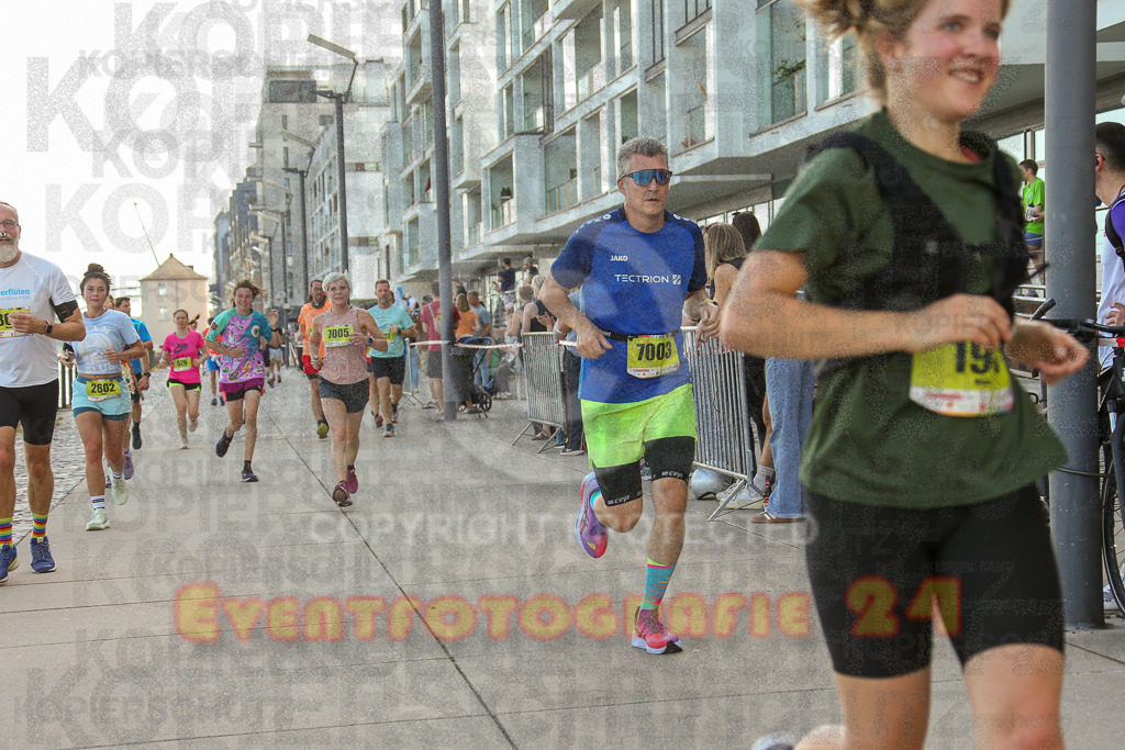 250920_1448_EX1_7647 | Sportfotografie im Rhein-Sieg Kreis, Köln, Bonn, NRW, Rheinland Pfalz, Hessen, etc. Unser Tätigkeitsfeld umfasst den Laufsport vom Volkslauf über den Marathon, Duathlon, Triathon bis zum Ultralauf wie Kölnpfad Ultra oder Schindertrail.