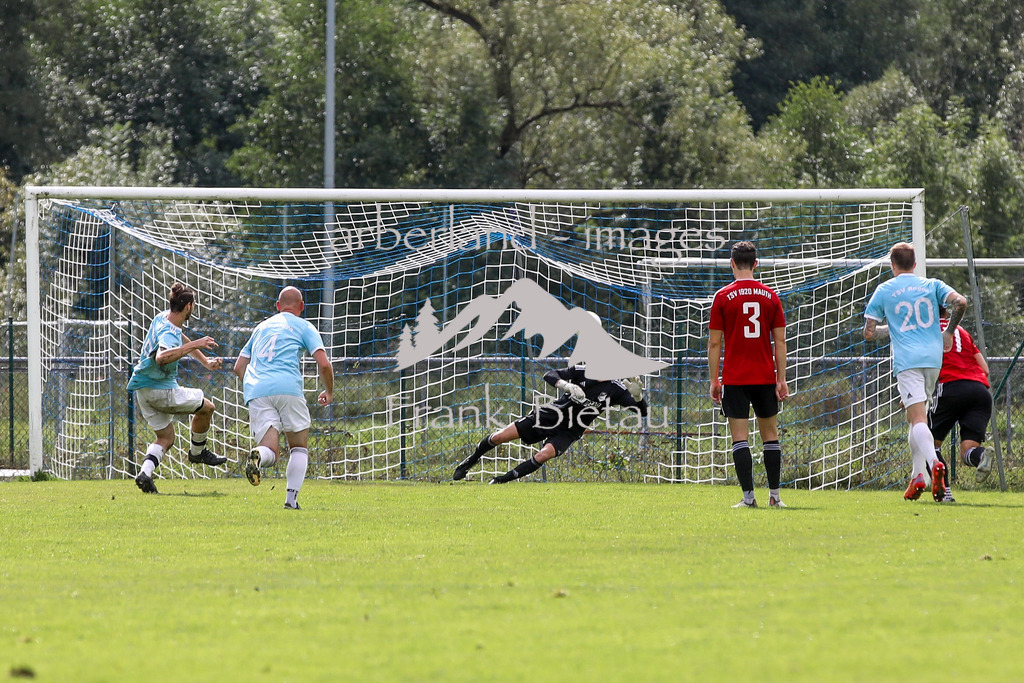 OE7A3393 | Medien- Sport- Entertainmentfotos