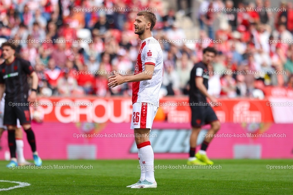 xKWIx11042601043 | 2026.04.11, xkwix, Fußball, 3.Liga, Rot-Weiss Essen -  FC Ingolstadt, Stadion an der Hafenstraße, 33.Spieltag, Saison 2025 / 2026: Torben Müsel (Rot-Weiss Essen #26) DFB regulations prohibit any use of photographs as image sequences and or quasi-video. Photo: xKamilxWilkowskixPressefotoKochx