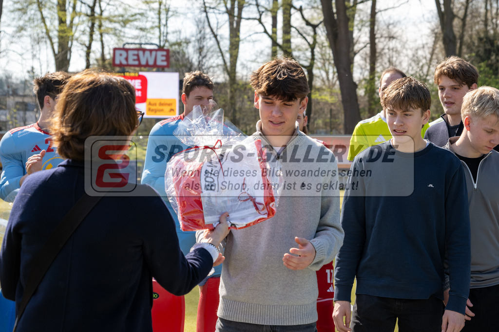 SFE_20260321_0004 | Köln, Deutschland, 21.03.26: Feldhockey 1. Bundesliga Herren zwischen Rot-Weiss Köln - Mannheimer HC im REWE Sportpark am 21.03.2026 in Köln, Deutschland. (Foto von Stephan Fehrmann)Köln, Germany, 21.03.26: Feldhockey 1. Bundesliga Herren between Rot-Weiss Köln - Mannheimer HC in REWE Sportpark at 21.03.2026 in Köln, Deutschland. (Foto from Stephan Fehrmann)
