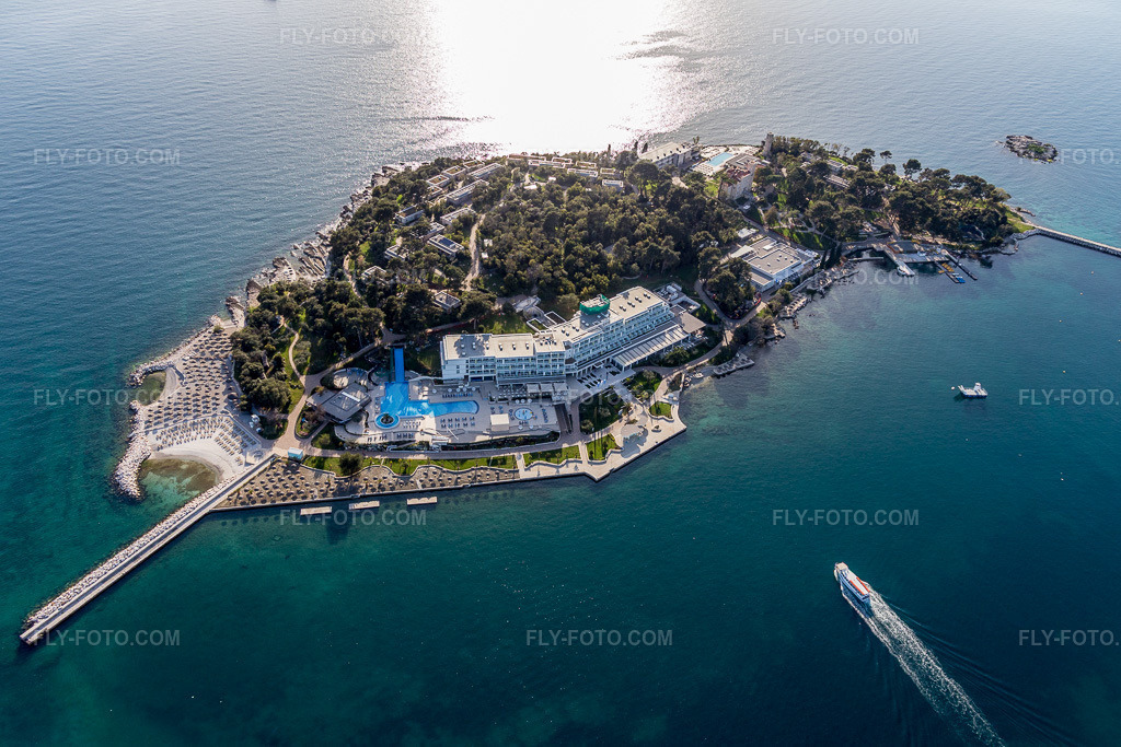 Aerial view: Hotel island Otok Sveti Nikola in the bay of Poreč in Poreč in the state Gespanschaft Istrien, Croatia.Photo: IMG_106052.jpg taken on 04/13/2018 by Werner Riehm/FLY-FOTO.comResolution of the original: 5125 x 3417 px