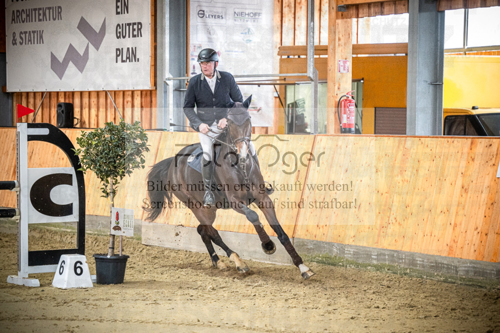 DOS_0318 | Entdecke hochwertige Reitturnierfotos von Foto Oger. Professionell, emotional und authentisch – jetzt Lieblingsmomente im Shop bestellen.Deutschlandweite Turnierfotografie. - Realisiert mit Pictrs.com