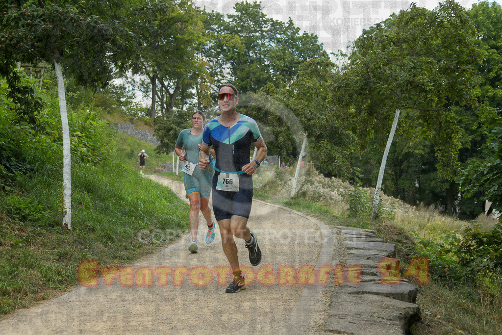 250824_1401_EX1_4625 | Sportfotografie im Rhein-Sieg Kreis, Köln, Bonn, NRW, Rheinland Pfalz, Hessen, etc. Unser Tätigkeitsfeld umfasst den Laufsport vom Volkslauf über den Marathon, Duathlon, Triathon bis zum Ultralauf wie Kölnpfad Ultra oder Schindertrail.
