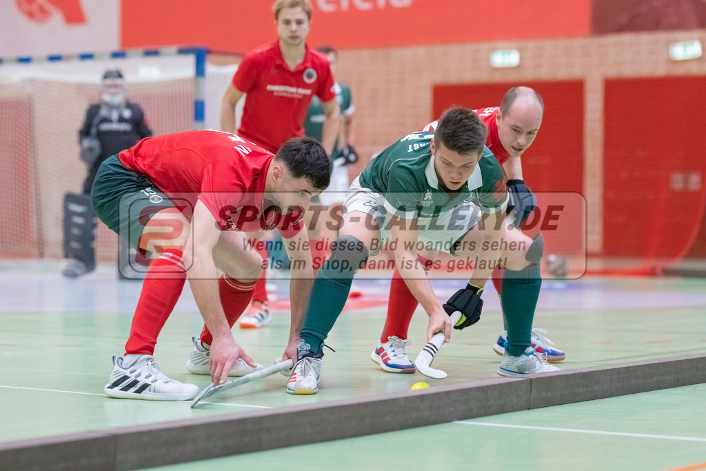 HK_20230108_102408 | 1. Bundesliga ( Halle ) Herren Crefelder HTC - Uhlenhorst Mülheim am 8.1.2023 Crefelder HTC  ( CHTC ), Krefeld , Max Godau ( Uhlenhorst Mülheim #23 ) , Bachmann Lucas Maximilian ( Crefelder HTC #15 )