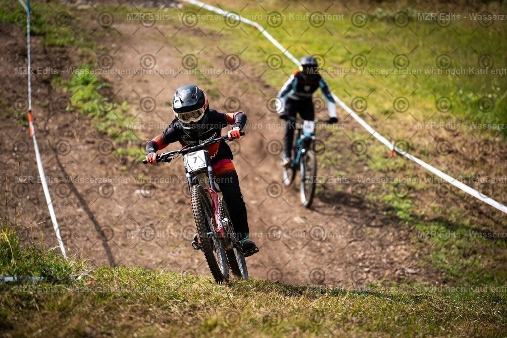 x-026 | mzredits - Realisiert mit Pictrs.com