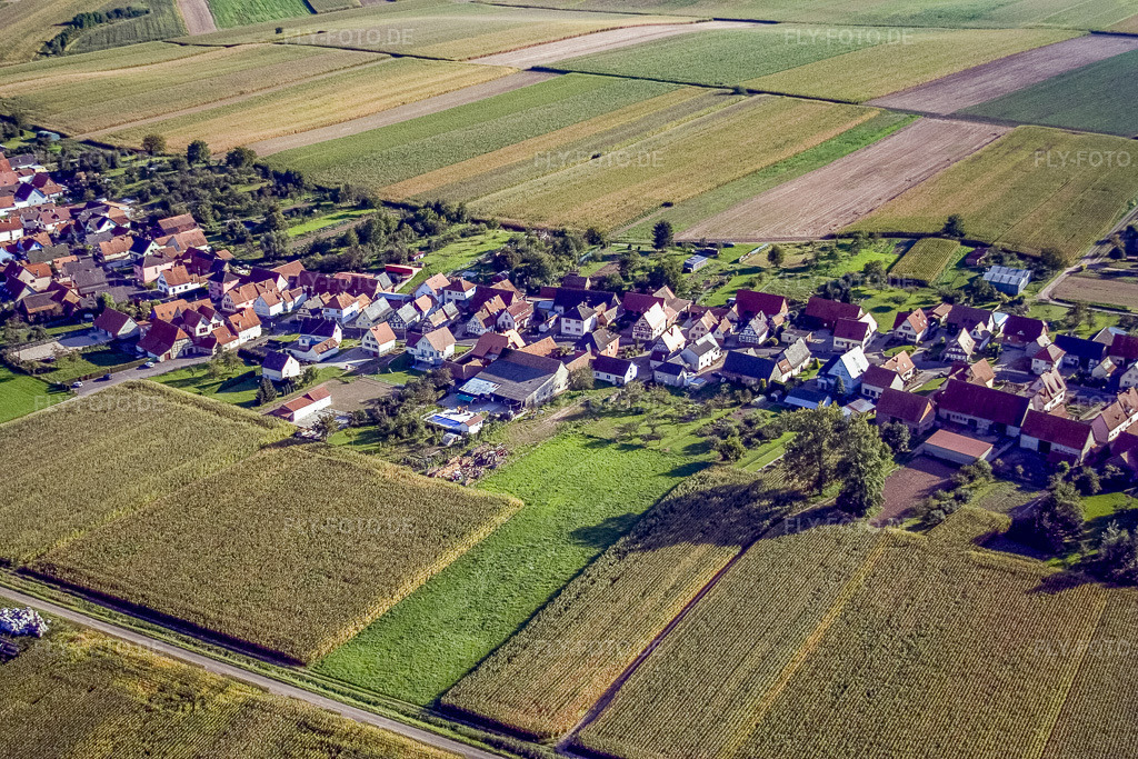 Luftbild: Ortsansicht von Norden in Schleithal im Bundesland Bas-Rhin in Frankreich. – Foto: IMG_7985.jpg vom 13.09.2007 durch Werner Riehm/FLY-FOTO.de – Auflösung des Originals: 3456 x 2304 px
