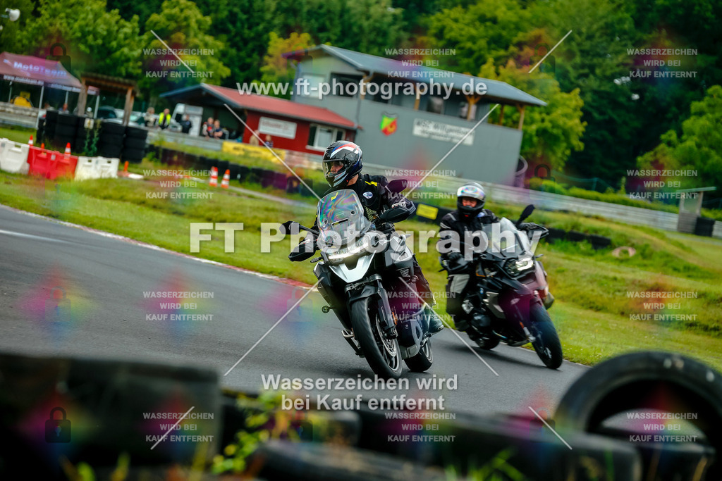 VBK-3915 | Hier findet Ihr Bilder von Touristenfahrten auf der Nürburgring Nordschleife oder von anderen Veranstaltungen die ich besucht habe. Viel Spass beim Durch Schauen 
