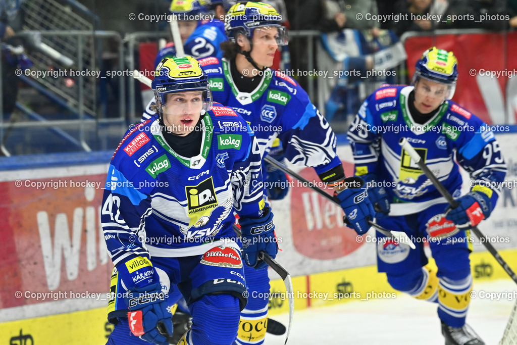 EC IDM Wärmepumpen VSV vs. Hydro Fehervar AV19  | Jubel EC VSV Mannschaft, #42 LANZINGER Benjamin EC VSV, #81 RICHTER Marco EC VSV, EC IDM Wärmepumpen VSV vs. Hydro Fehervar AV19 , EC IDM Wärmepumpen VSV vs. Hydro Fehervar AV19  am 01.01.2025 in Villach (Stadthalle Villach), Austria, (Photo by Bernd Stefan)