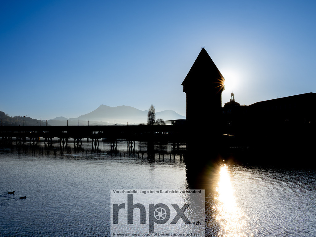 Morgenstimmung Luzern | Stimmungsvolle Fotokunst aus Luzern. Erlebe den Pilatus, den See und die Stadt Luzern in exklusiven Aufnahmen in der Fotogalerie & Shop. - Realisiert mit Pictrs.com