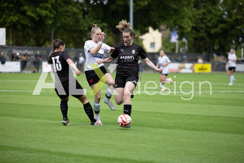 Fußball I Frauen I Saison 2025-2026 I Frauen 3. Liga | FVRZ Gruppe 2 | 18. Spieltag I Spielvereinigung Schaffhausen Damen 1 - Team Furttal Zürich I 17.05.2026 | Hochwertige Sportfotos kaufen & lizenzieren für Medien, Vereine, Agenturen & Sportler:innen. Entdecke professionelle Sportfotografie im Bildshop von Alexander Franzen. - Realisiert mit Pictrs.com