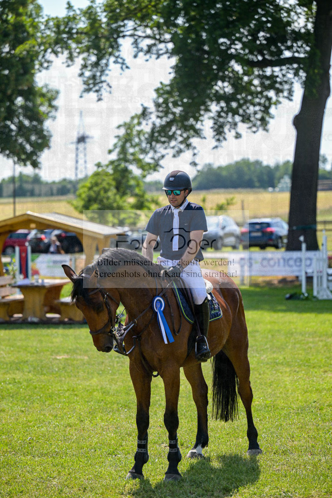 Reitturnier Voxtrup | Entdecke hochwertige Reitturnierfotos von Foto Oger. Professionell, emotional und authentisch – jetzt Lieblingsmomente im Shop bestellen.Deutschlandweite Turnierfotografie. - Realisiert mit Pictrs.com