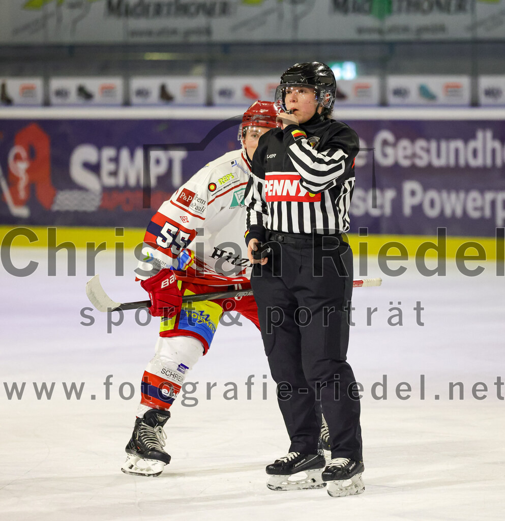 2026-02-20_111_TSV_Erding_gegen_Deggendorfer_SC | Erding, Deutschland, 20.02.2026:Eishockey, Oberliga Süd 2025 / 2026, 49. Spieltag, TSV Erding gegen Deggendorfer SC, Endergebnis: 4:1Luke Weilandt (Deggendorfer SC, #55)Foto: Christian Riedel / fotografie-riedel.net