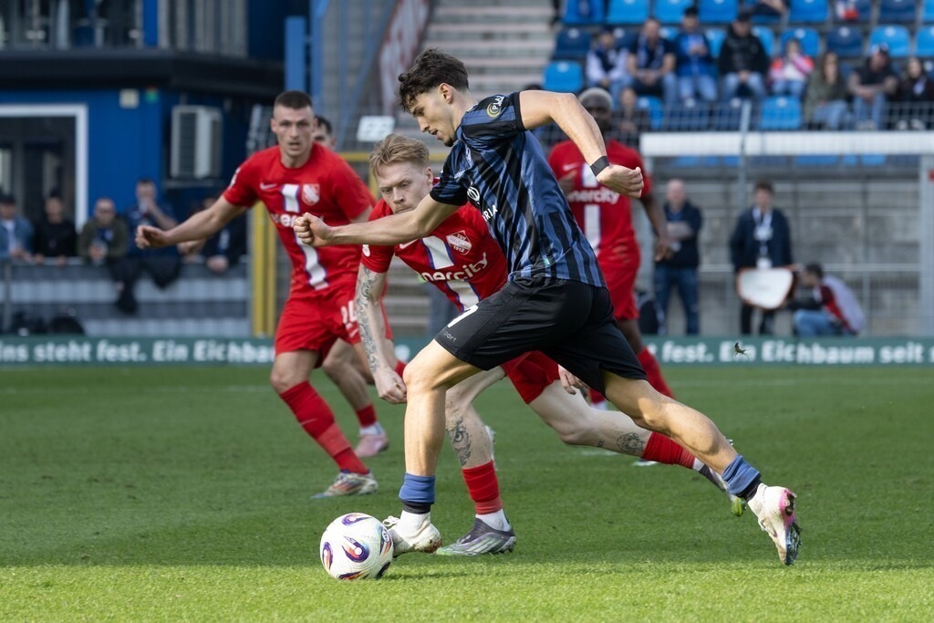 Fußball 3. Liga, Saison 2025/26, 28. Spieltag: Waldhof Mannheim gegen TSV Havelse | Fußball 3. Liga, Saison 2025/26, 28. Spieltag: Waldhof Mannheim gegen TSV Havelse***Am Ball: Lovis Frederik Bierschenk (7, Mannheim) - Realisiert mit Pictrs.com