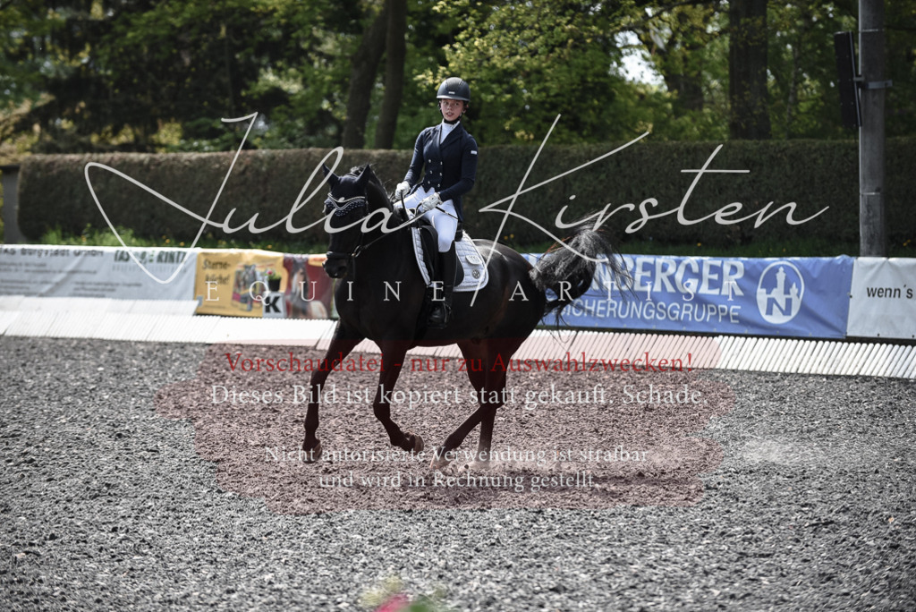 20230513_JK-Röhrsdorf-14-698 | Pferde- und Turnierfotografie in Westsachsen. Pferdeportraits, Auftragszeichnungen und intuitive Kunst.