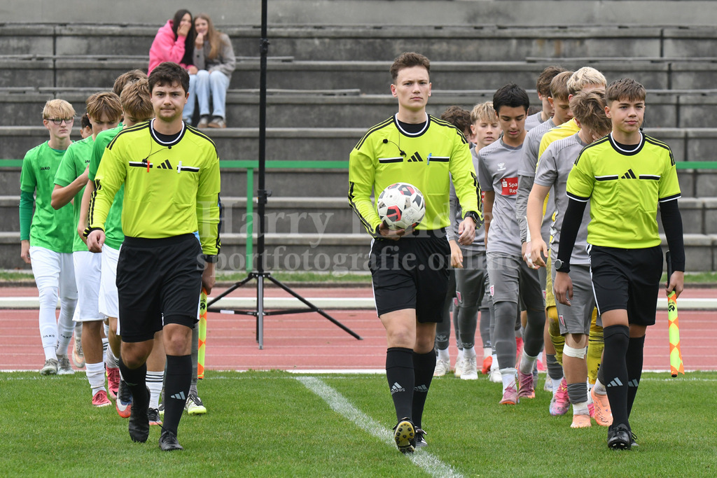 SpVgg GW U15 : Jahn Regensburg | Ha-Ri; Sportfotografie Ha-Ri; Sporfotografie Harry Rindler; Sport Deggendorf; Sportbilder Deggendorf; Sportfotos Deggendorf; Sportfotos Niederbayern; Sportbilder Niederbayern; Amateursport Niederbayern; Bayern;  - Realisiert mit Pictrs.com