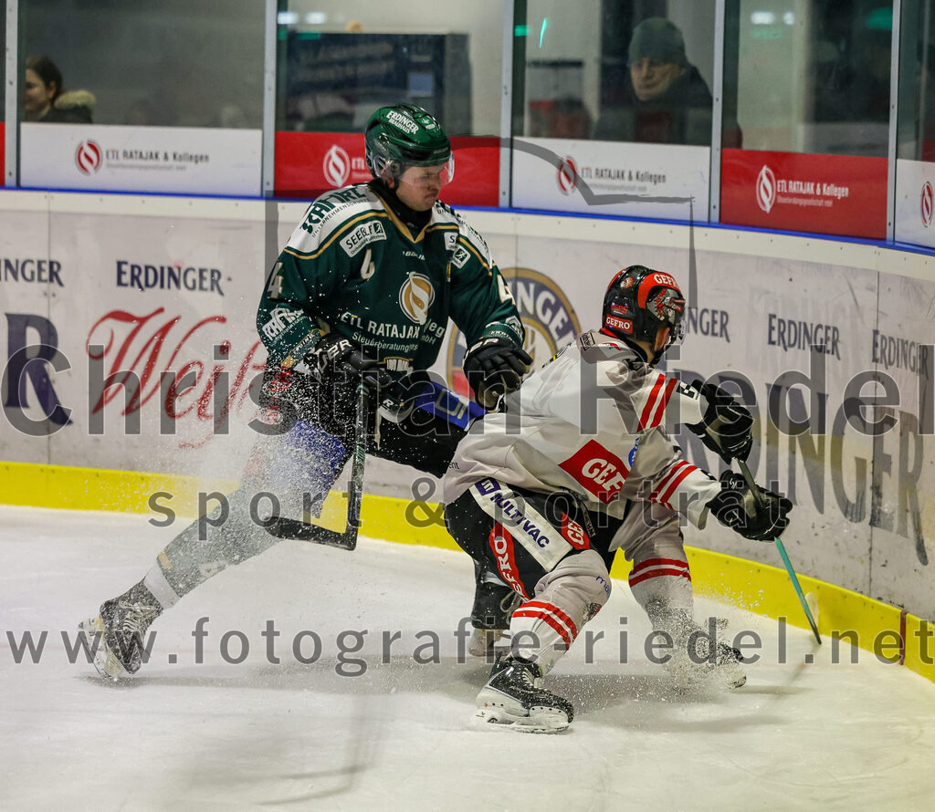 2026-02-08_029_TSV_Erding_gegen_ECDC_Memmingen_Indians | Erding, Deutschland, 08.02.2026:Eishockey, Oberliga Süd 2025 / 2026, 45. Spieltag, TSV Erding gegen ECDC Memmingen Indians, Endergebnis: Jesse Kauhanen (Erding Gladiators, #4)Foto: Christian Riedel / fotografie-riedel.net