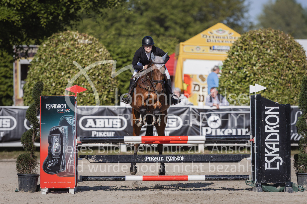 230518_MayDays_Stil-A2-440 | Deine schönsten Turniermomente als professionelle Fotos! Entdecke hochwertige Pferdesport-Fotografie im Online-Shop. Jetzt Fotos finden & bestellen!