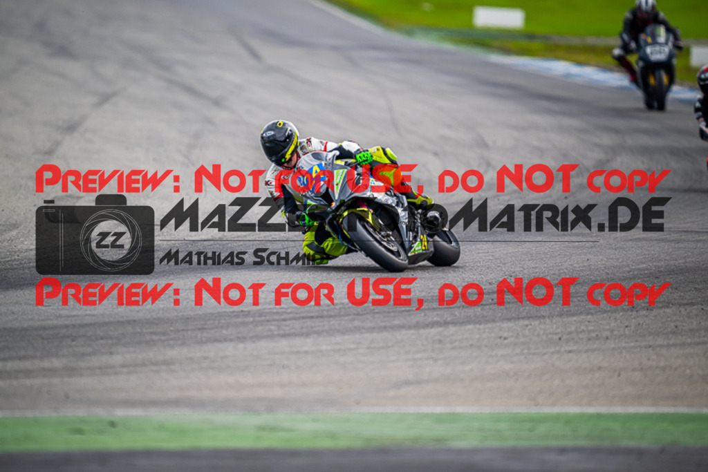 MaZZes_FotoMatrix_220924_0664 | PRO SUPERSTOCK