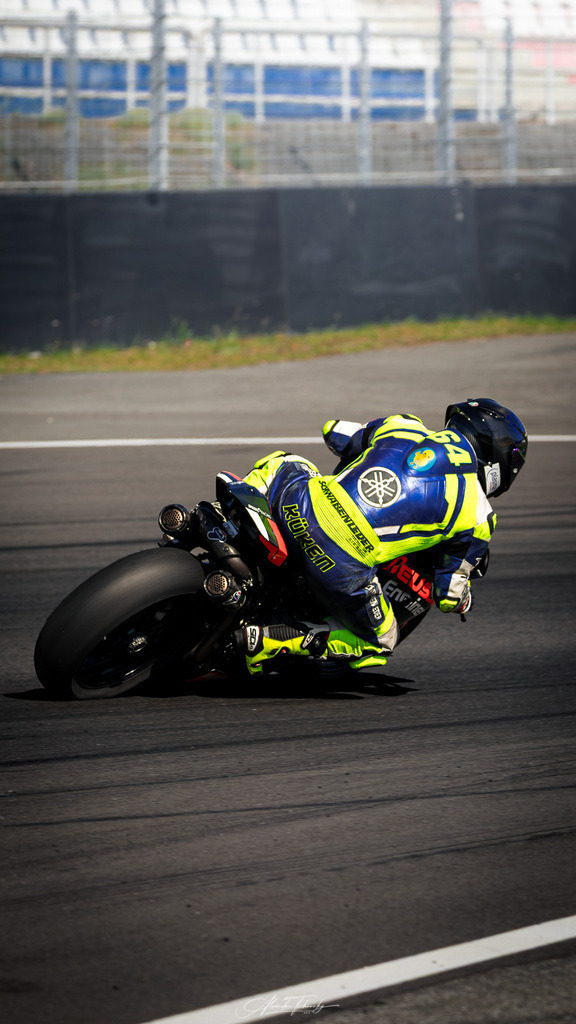 Ducati Trackday Hockenheimring 2026 | Entdecken Sie die faszinierende Welt von Alexander Tschuncky Arts: Kreative Fotografie, atemberaubende Automobilkunst und hochwertiger Bilderdruck. Lassen Sie sich inspirieren! - Realisiert mit Pictrs.com