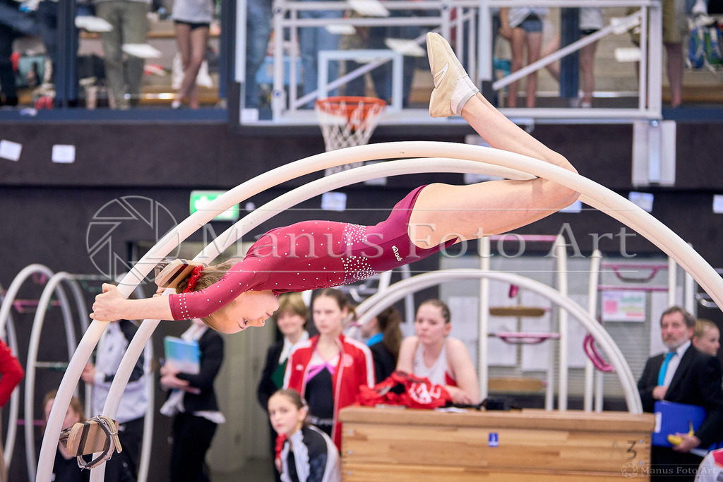 C-DSC04234 | Professionelle Sportfotografie in Hamburg, Schleswig-Holstein und Niedersachsen – spezialisiert auf Rhönrad, Geräteturnen, Leistungsturnen und rhythmische Sportgymnastik. Bundesweite Begleitung von Rhönrad-Events. Jetzt Sport-Fotos - Realisiert mit Pictrs.com