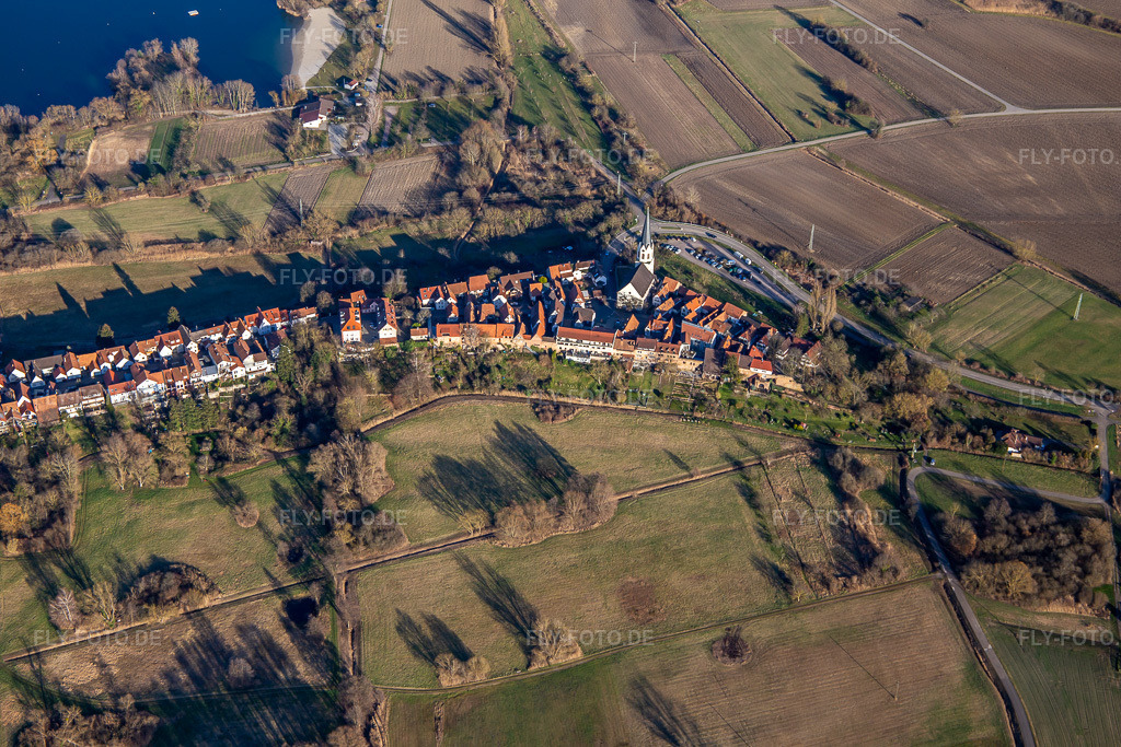 Luftbild: St. Dionysius im Hinterstädel in Jockgrim im Bundesland Rheinland-Pfalz in Deutschland. Foto: IMG_135946.jpg vom 21.02.2023 durch Werner Riehm/FLY-FOTO.de