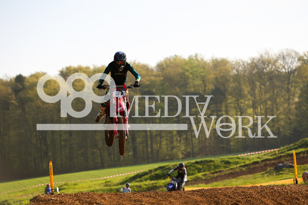 5E6A9532 | 989 MEDIAWORK