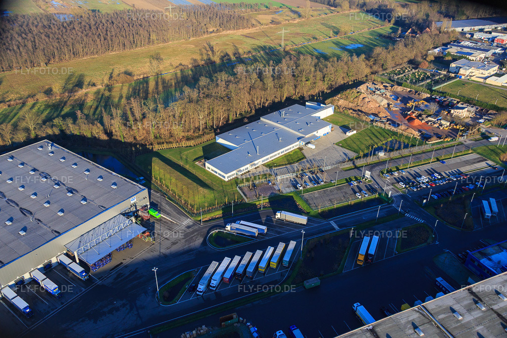 Luftbild: Gewerbegebiet Horst, Alfa Aesar GmbH im Ortsteil Minderslachen in Kandel im Bundesland Rheinland-Pfalz in Deutschland. Foto: IMG_076526.jpg vom 05.01.2015 durch Werner Riehm/FLY-FOTO.de