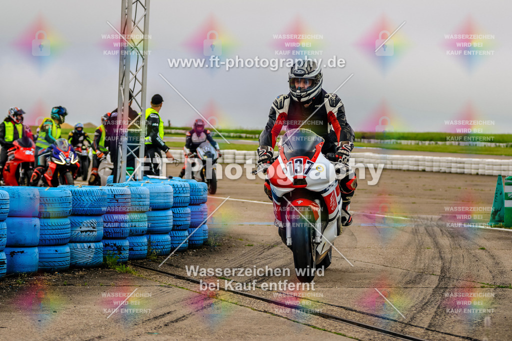 MotoTeam-7918 | Hier findet Ihr Bilder von Touristenfahrten auf der Nürburgring Nordschleife oder von anderen Veranstaltungen die ich besucht habe. Viel Spass beim Durch Schauen 