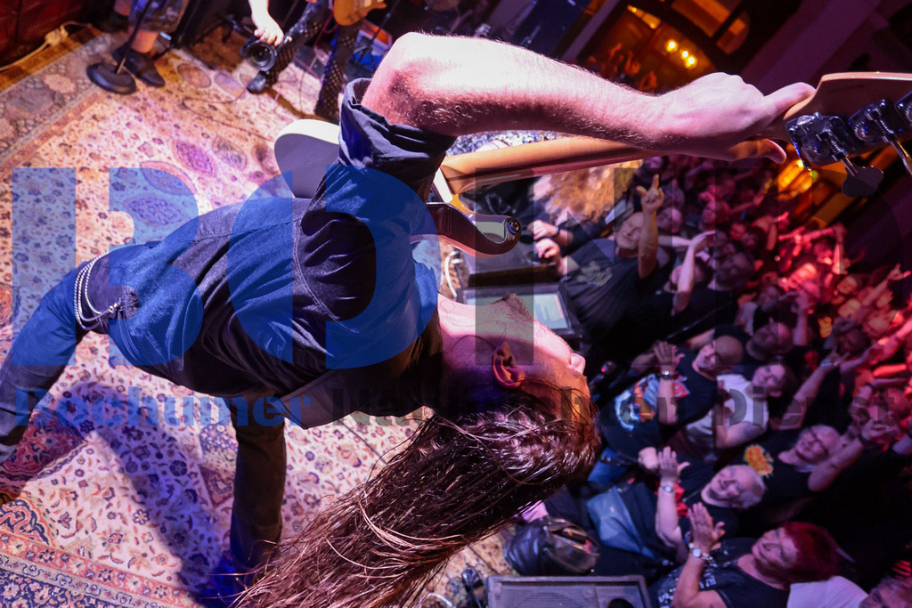 SES_DIODOR20250912-124 | bond - Realisiert mit Pictrs.com