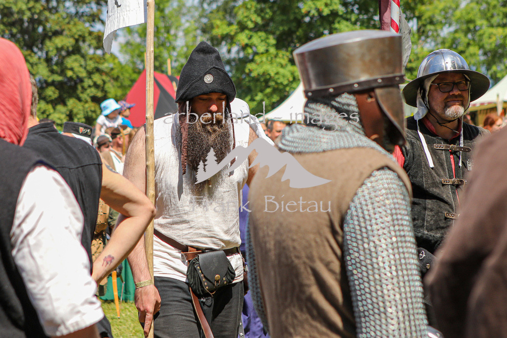 OE7A8003 | Einzug der teilnehmenden Gruppen