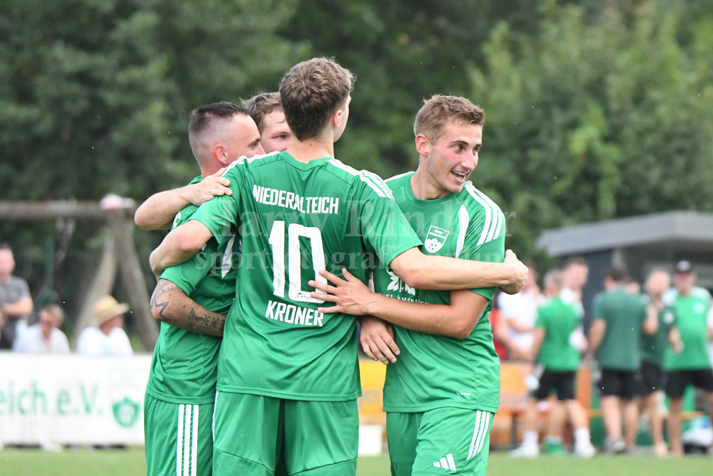 SpVgg Niederalteich : TSV Regen  | Niederalteich jubelt - Realisiert mit Pictrs.com