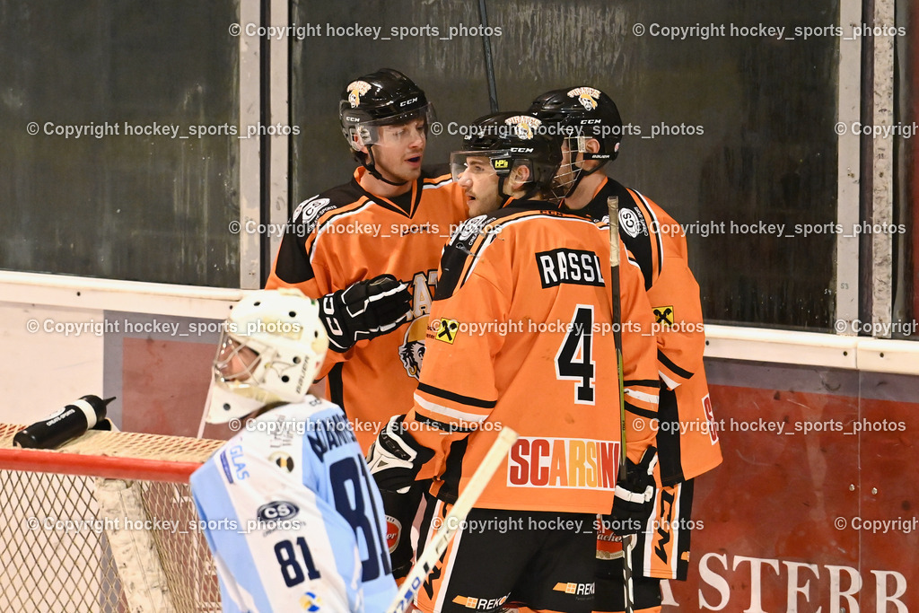 USC Velden vs. ESC Steindorf 9.1.2023 | Jubel USC Velden Mannschaft, #4 RassI Benjamin, 