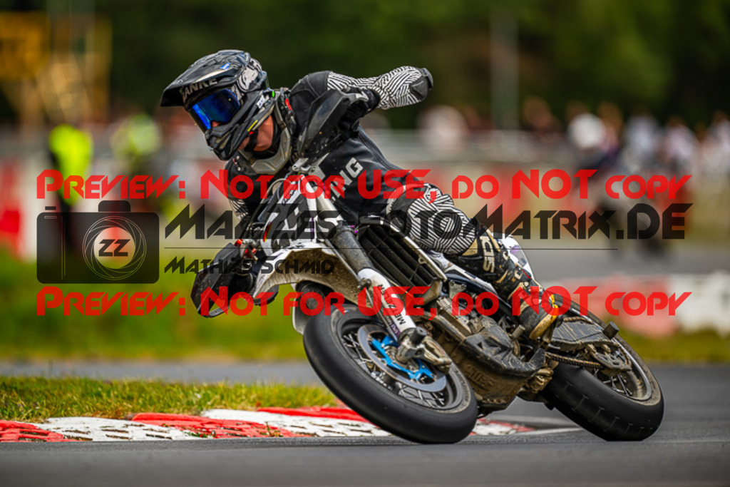 MaZZes_FotoMatrix_230702_1050 | S4