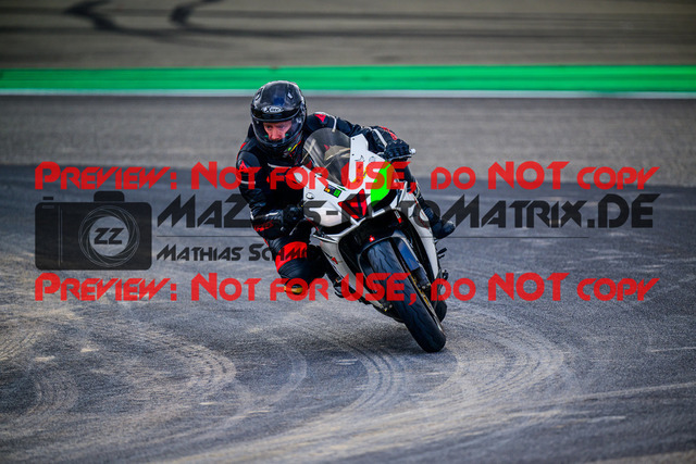 MaZZes_FotoMatrix_240910_6007705_2187 | GRUEN