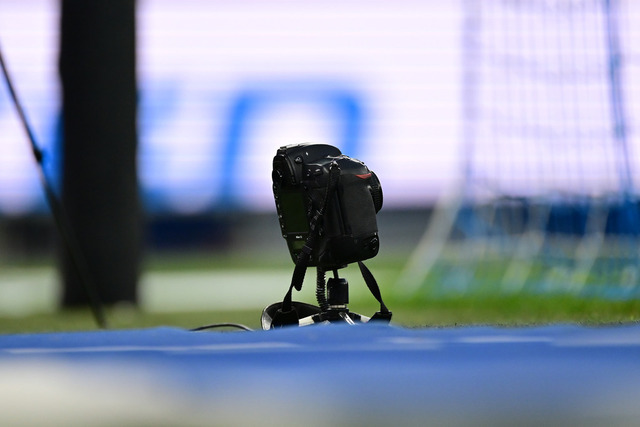 Fußball I Frauen I Saison 2025-2026 I Bundesliga I 10. Spieltag I Hamburger SV - 1. FC Nürnberg I 48206 | Symbol, Symbolfoto, Symbolbild, Sinnbild, Bildsymbol, Darstellung, Signum, Beispielbild, Musterbild, Referenzbild, Beispielfoto, Stockfoto, Archivaufnahme, Demonstrationsfoto, Vergleichsbild: Hintertorkamera, Remote, Remotekamera, Remote-Kamera, Stativ, mini stativ, mini-stativ, nikon, Nikon D5,  - Realisiert mit Pictrs.com