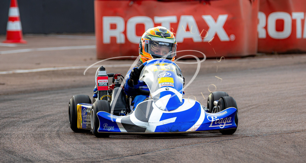 FE6EA790-EF85-49F9-9518-958418A7FEEE | traudl_s_fotos