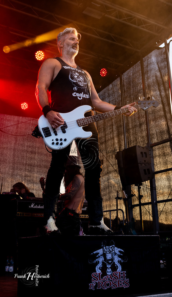 Slash n´Roses | Slash n´Roses - Realisiert mit Pictrs.com