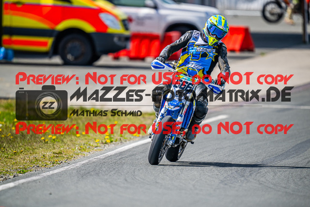 MaZZes_FotoMatrix_230506_3169 | UE40