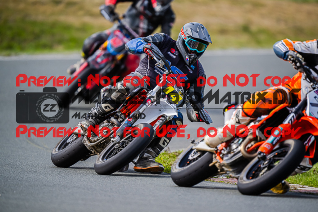 MaZZes_FotoMatrix_220903_3209 | UE40