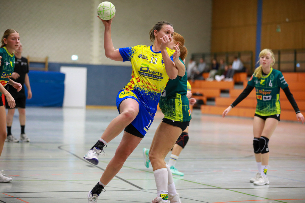 SVN_ SVFriedrichsfeld_141224_007 | Bildergalerie von Sport-Ereignissen aber auch von weiteren spannenden Dingen - nicht nur vom Niederrhein. In Anlehnung an den bekannten Spruch von Hanns Dieter Hüsch heißt das Motto: "Niederrhein ist überall".  - Realisiert mit Pictrs.com