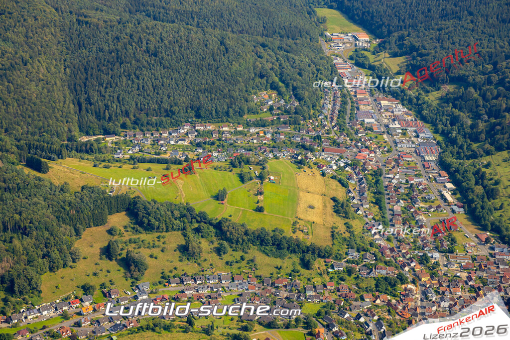 Das Luftbild zeigt :  Frammersbach - Die Luftaufnahme wurde 2024 vom UL-Flugzeug aus erstellt ( keine Drohne ) - Hochauflösende Luftaufnahme - Für grossformatige Ausdrucke geeignet. Die Geschenkidee !Mit Lizenz und Bildrechte bestellbar