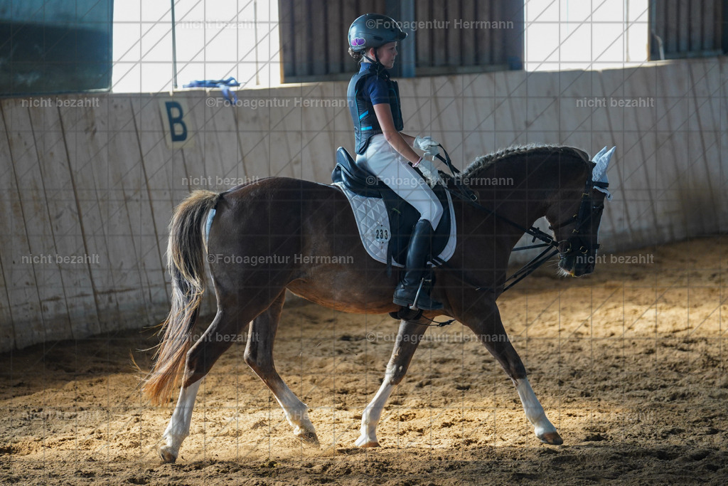 20230916-FAH08562 | Landsberg am Lech 2023, Turnierbildern, Turnierbilder Bayern, Reitsportfotograf, Pferdefotograf Bayern, Turnierfotos Landsberg, Fotoagentur Herrmann, Turnierfotografen Bayern