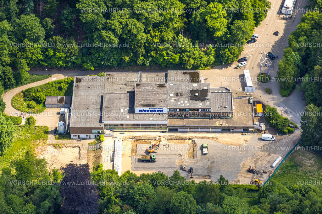Velbert250600749Langenberg | Luftbild, Nizzabad Baustelle, geplanter Abriss für Bau eines neuen Naturfreibads, Langenberg, Velbert, Ruhrgebiet, Nordrhein-Westfalen, Deutschland