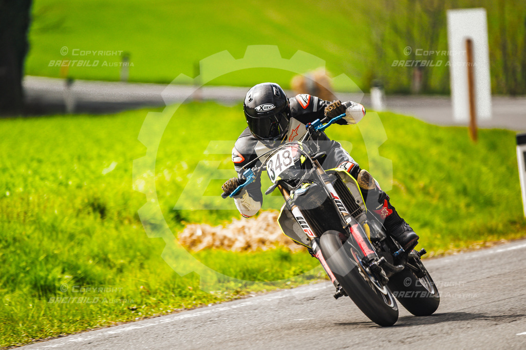 0462 - Bergrennen Landshaag2026 | BREITBILD Austria Webshop

Finde Fotos von: Breitbild, Breitbild Austria, Landshaag, Europeanbikers, KTM, BMW, Bergrennen, Bikeporn, Carporn, Bikes, Cars, Fotografie, Oberösterreich, Österreich, Berufsfotograf, Motorradteile Ganster, Julbach, Pannoniari - Realisiert mit Pictrs.com