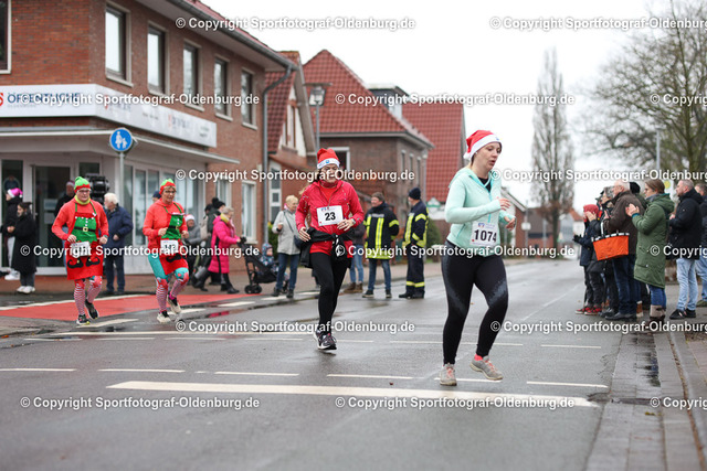 WMLA1900 | Bildershop "Sportfotograf-Oldenburg" mit Fotos von Sportevents in Oldenburg und Umzu. - Realisiert mit Pictrs.com